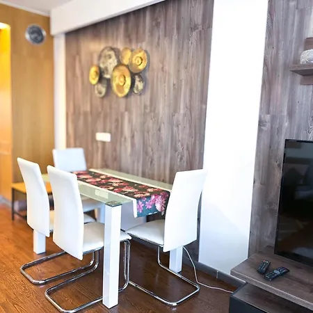 Bl Yacht Club Art A20 *