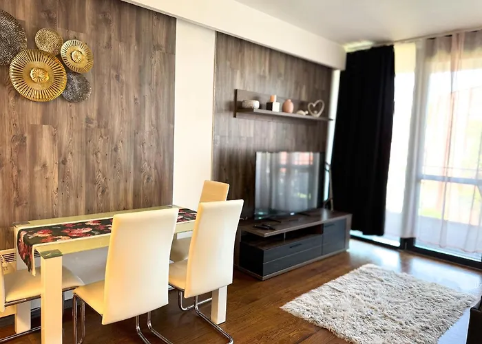 Bl Yacht Club Art A20 Apartmán